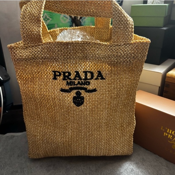 PRADA L’Homme gift with purchase tote - Picture 1 of 6